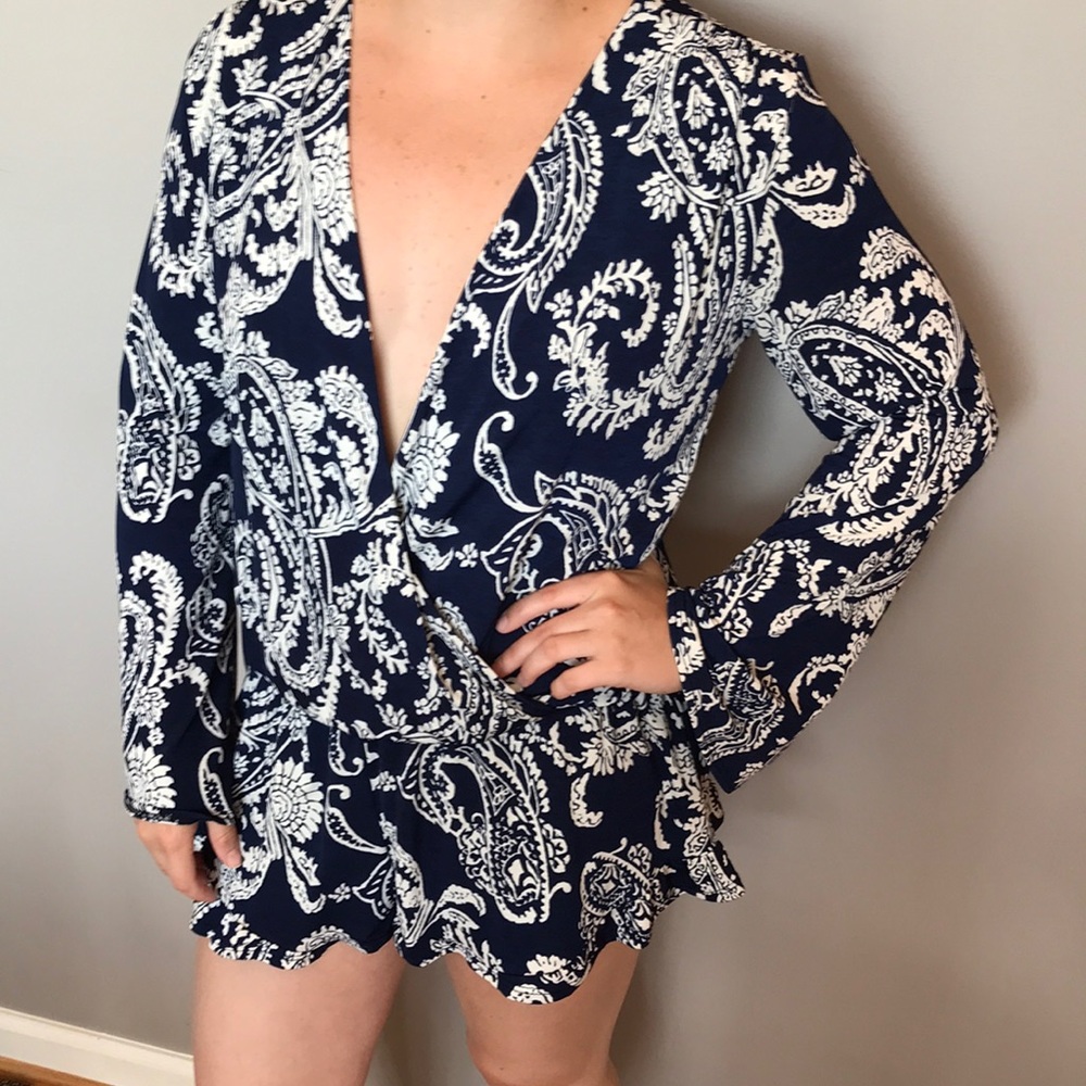 Blue & white long sleeve romper